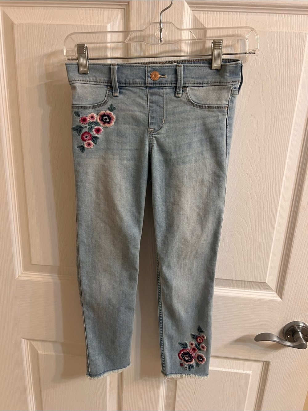 Abercrombie kids high rise jegging Ankle 9/10 Pull On Flower Embroidery